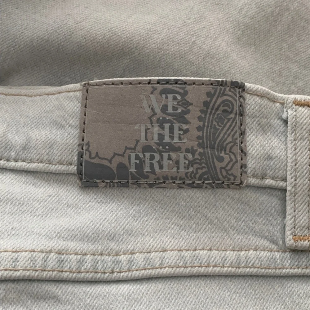 FREE PEOPLE Risk Taker High-Rise Jeans We The Free NWT Day Dream Blue Lite Wash - Picture 10 of 11